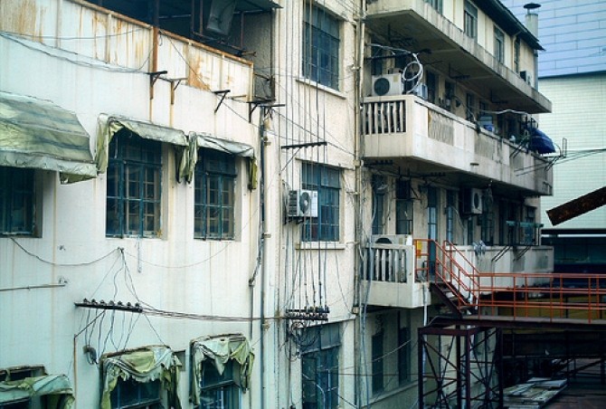 Apartamente vechi. Locuinţele mai scumpe în ţară decât în Bucureşti