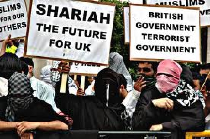 extremistii islamici ar putea profita de protestele de la Londra