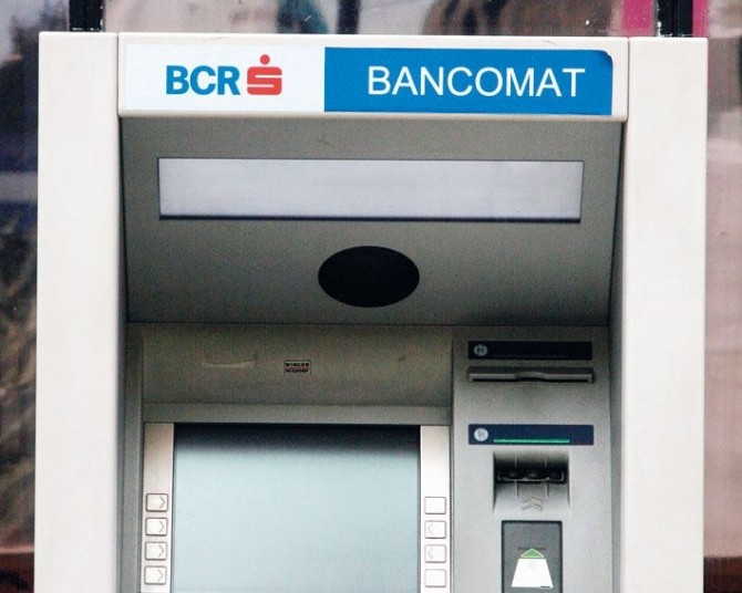 ATM-Bancomat-BCR