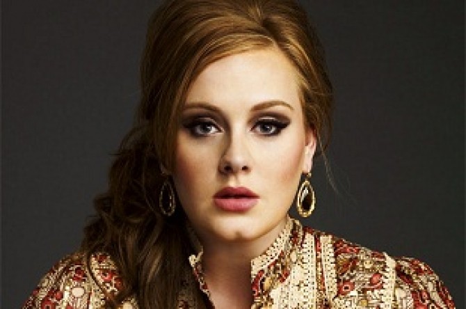 Cântăreața Adele este însărcinată