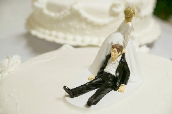 funny-wedding-cake-topper
