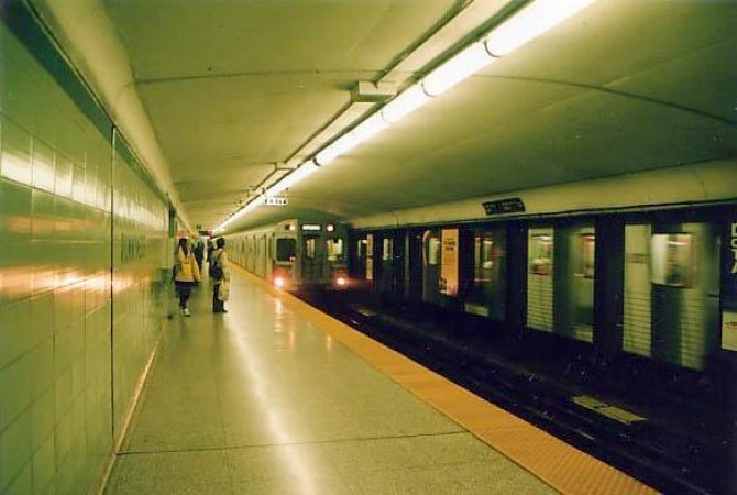Stație de metrou