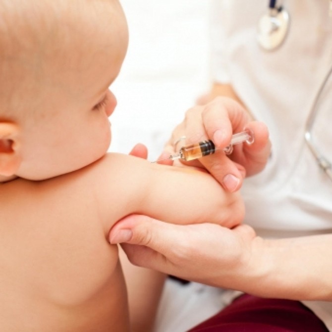149325-bebe-vaccin
