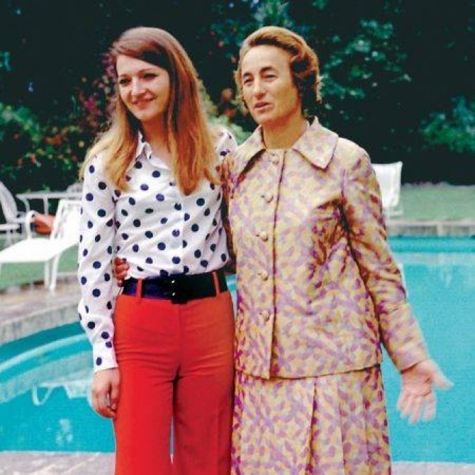 Zoia Ceaușescu și mama sa Elena Ceausescu
