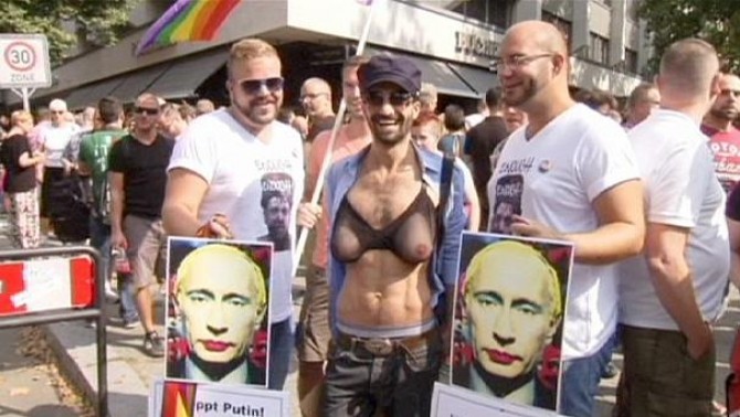 606x341_237274_russian-gay-rights-demo-in-germany