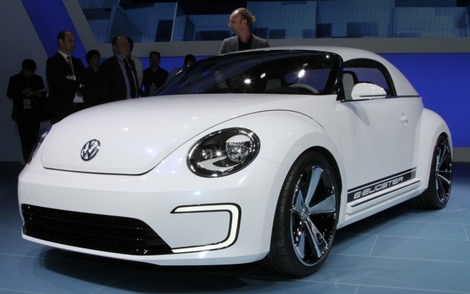 Volkswagen-E-Bugster-Concept-front-three-quarters