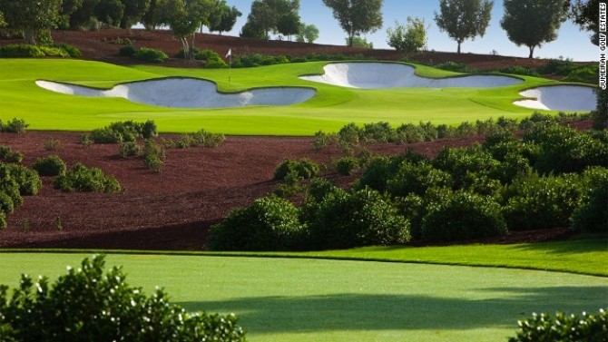 131004162100-unexpected-desert-things-golf-courses-horizontal-gallery