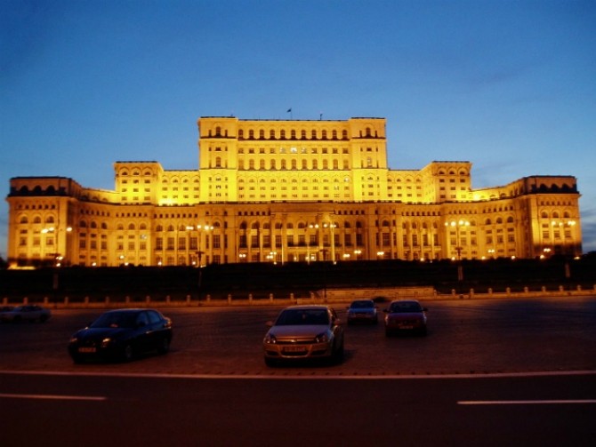 Palatul Parlamentului panoramio.ro.jpeg