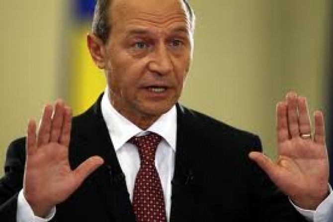 Traian Băsescu (4)