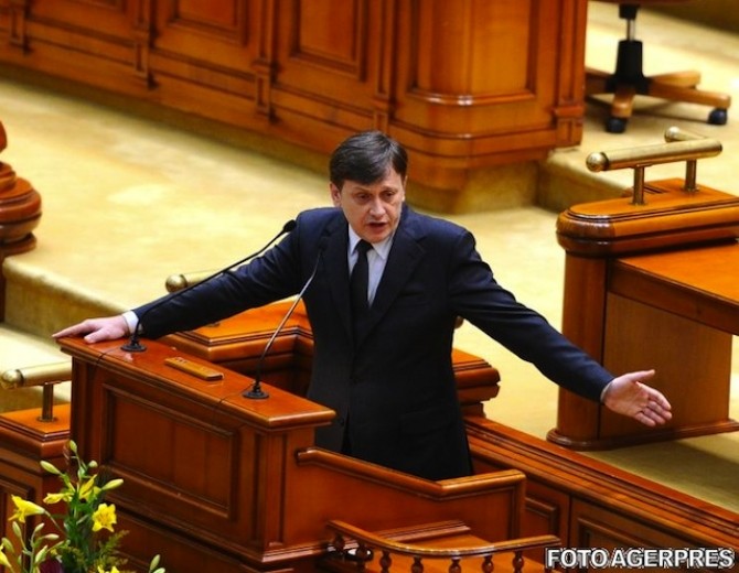 Crin Antonescu, Parlament