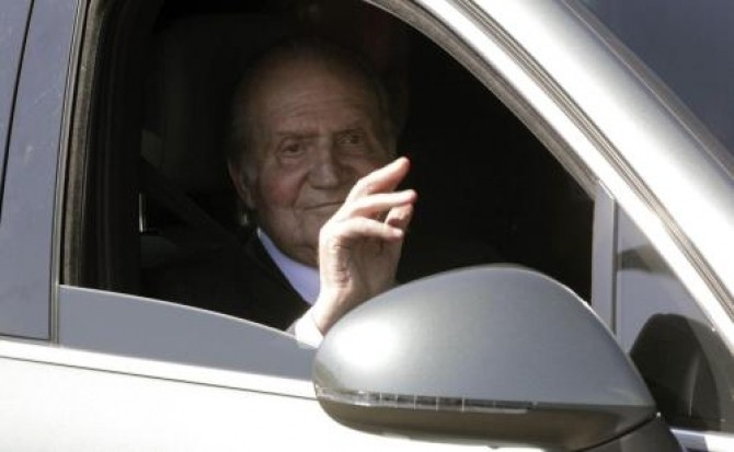 Regele Spaniei, Juan Carlos, a abdicat