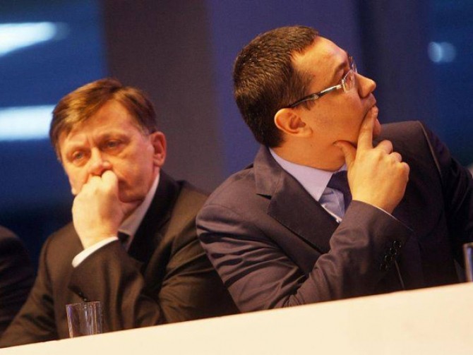 Victor Ponta, Crin Antonescu. Razboi PSD-PNL
