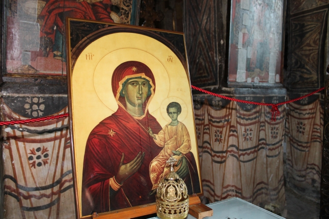 Icoana Maicii Domnului care plânge de la Mănăstirea Brâncoveanu de la  Sâmbăta de Sus (Foto:C. Andreescu)