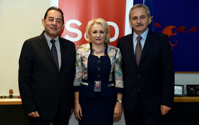 Liviu Dragnea și Viorica Dăncilă, alături de Gianni Pittella, președintele Grupului Socialiștilor și Democraților din PE