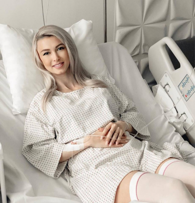 Andreea Bălan, în spital
