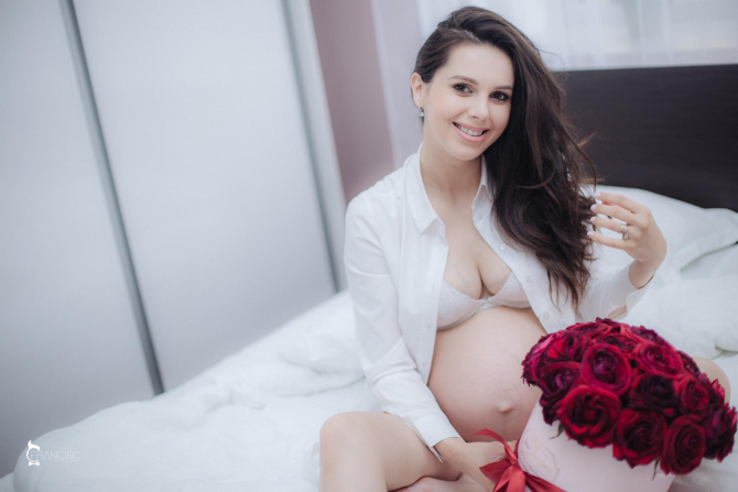 Georgiana Lobonț Ședință foto gravidă