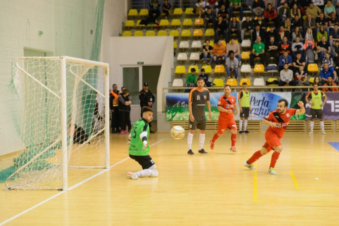 Futsal: United Galaţi-Imperial WET Miercurea Ciuc, rezultat în meciul al treilea al finalei. foto: frf.ro