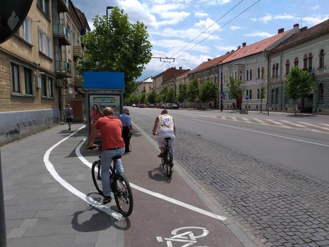 Controverse Cu O Pistă De Biciclete La Cluj Napoca Noul Marcaj