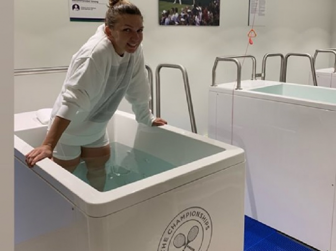Simona Halep - recuperare in baia de gheata, Wimbledon 2019. foto: Simona Halep Instagram