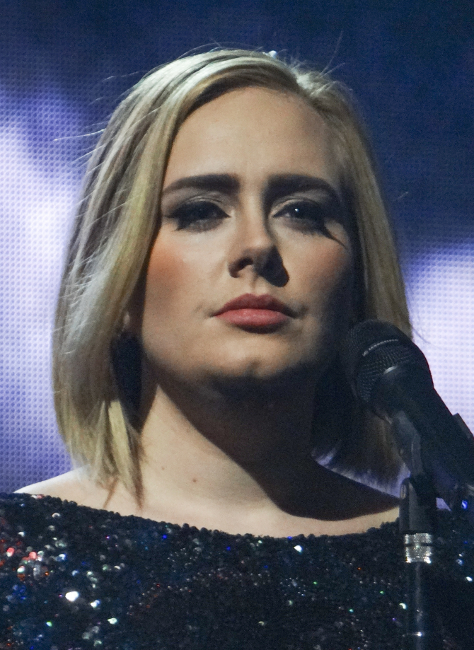 Pierderea în greutate a lui Adele contează ... vocală