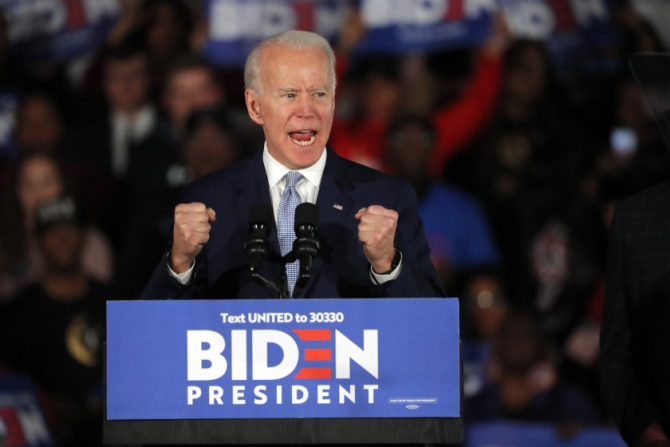 În Ilinois și în Florida, Biden a fost ales de comunitățile de negri
