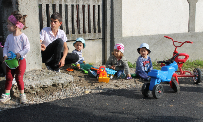Copii la joaca  Foto: Crișan Andreescu