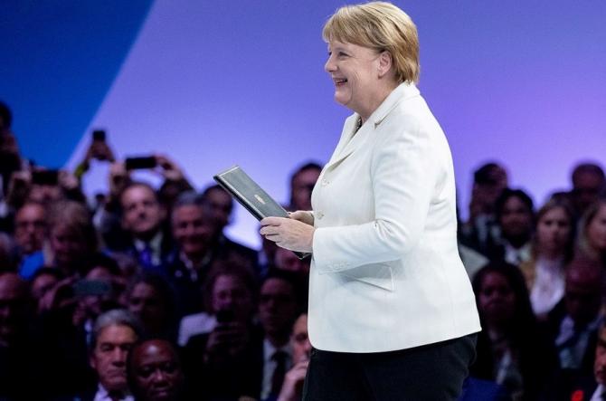 Angela Merkel l-a invitat pe Joe Biden în Germania