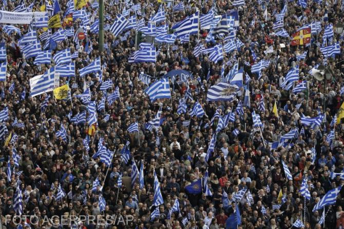 După studenți, jurnaliștii protestează împotriva planului de securitate al guvernului grec. Acuze de limitare a libertăţii de deplasare la manifestații