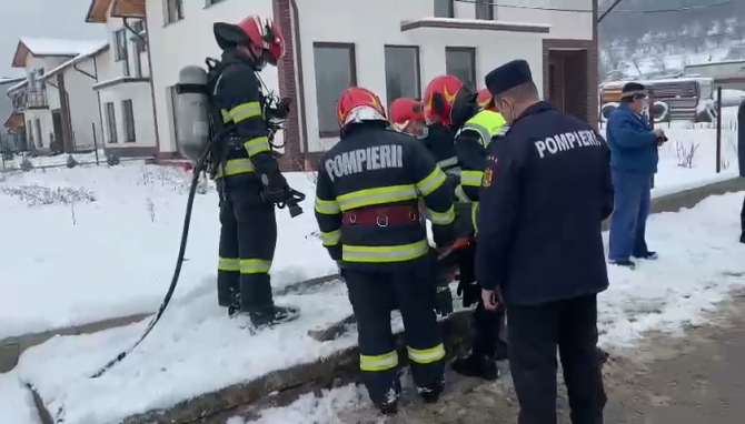 Explozie într-un canal din Bistrița. Foto: ISU Bistrița-Năsăud
