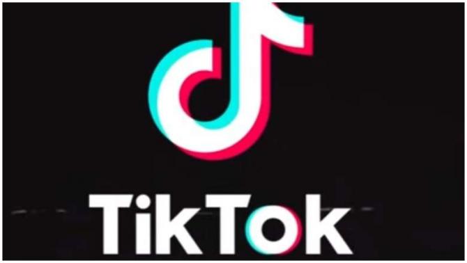Reţeaua socială TikTok a fost blocată în Italia. Sunt vizați utilizatorii a căror vârstă nu este garantată