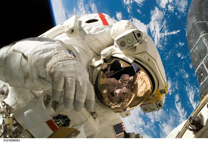 Se recrutează primul astronaut cu dizabilități / Imagine de WikiImages de la Pixabay 