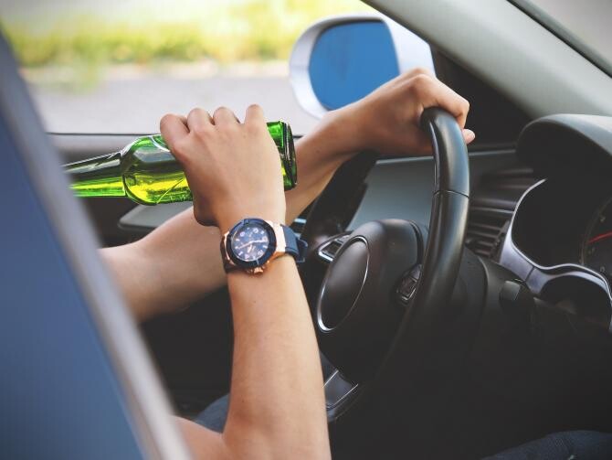 Alcool la volan. Unde se termină contravenţia şi începe infracţiunea. Sursa: Pixabay
