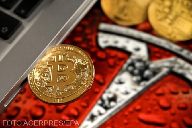 Bitcoin, scădere abruptă sub 50.000 de dolari