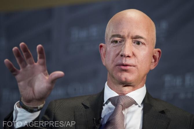 Jeff Bezos, fondatorul Blue Origin 