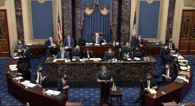 Senatorii americani au votat cu 56 de voturi pentru şi 44 împotrivă pentru a continua procesul de destituire a lui Donald Trump