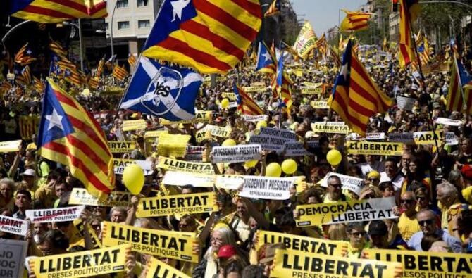 Separatiştii din Catalonia sunt în frunte după alegerile regionale (sondaj)