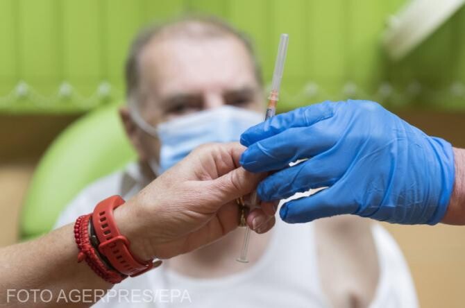 Unul din cinci români se împotrivește vaccinului Covid-19