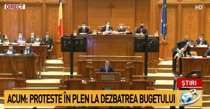 CIRC cu ”păpuși” în Parlament! Orban îi ia apărarea lui Cîțu: ”Domnule Popa, părăsiți tribuna, vorbește premierul!”