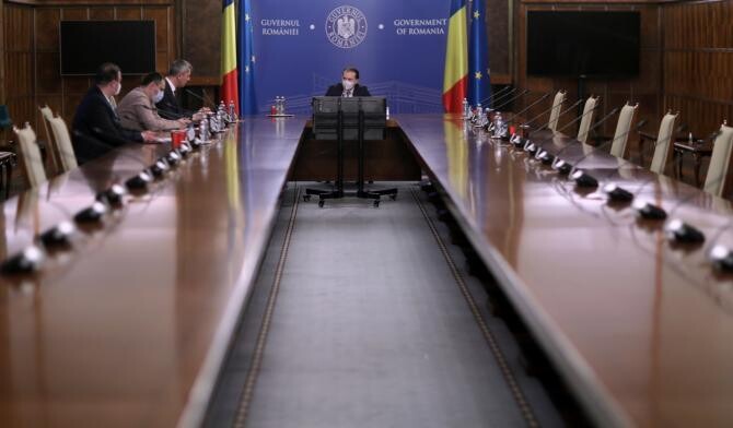 Guvernul va aproba măsuri privind obţinerea vizelor de lungă şedere pentru străinii bursieri ai statului român