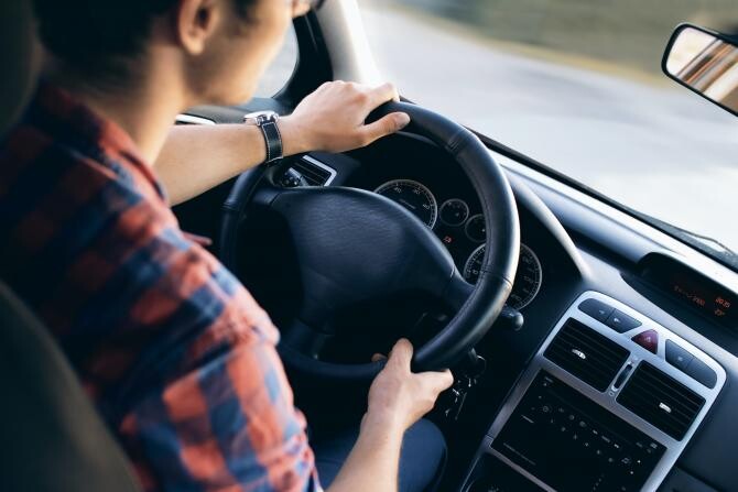 Un bărbat se chinuie de 17 ani să obțină permisul de conducere. A picat de 192 de ori  /  Sursă foto: Pexels