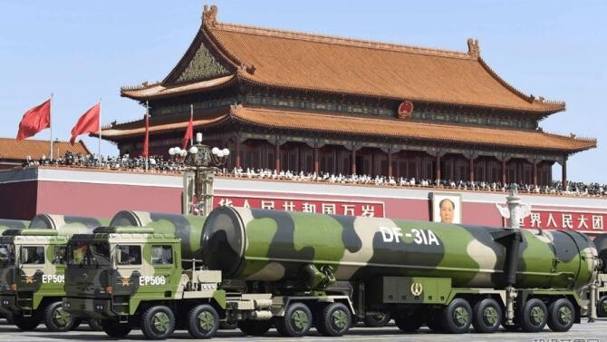 China ar avea circa 320 de focoase nucleare