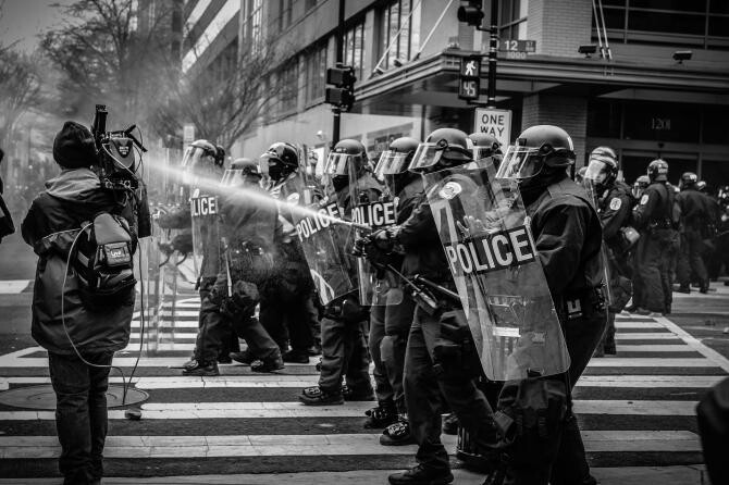 Manifestație anti-restricții la Berlin, dispersată cu gaze lacrimogene de poliție / Foto cu caracter ilustrativ: Pixabay