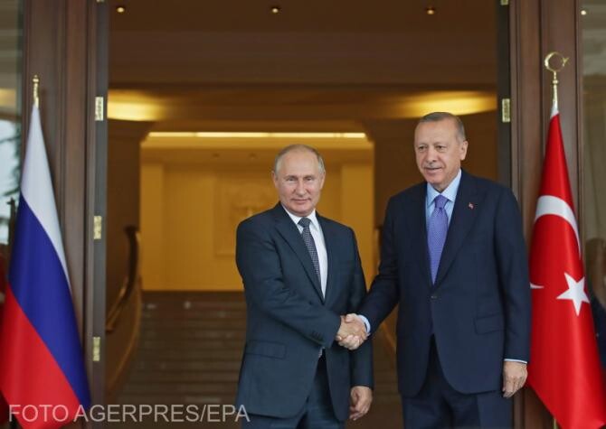Turcia lui Erdogan a acordat o autorizaţie de urgenţă pentru vaccinul rusesc Sputnik V