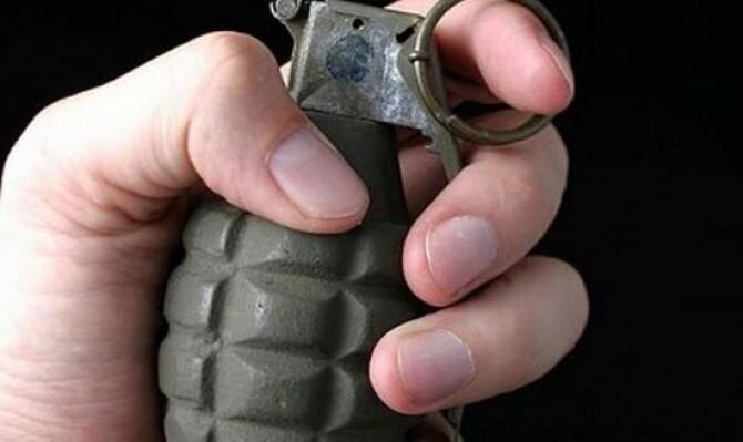 Ladă cu grenade, găsită în incinta unui liceu din București