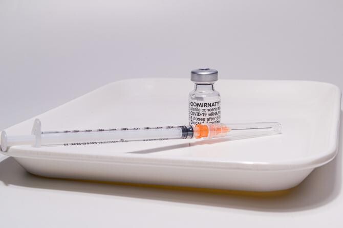 Un farmacist care distrus de doze de vaccin anti-COVID-19, condamnat la 3 ani de închisoare / Foto: Pixabay