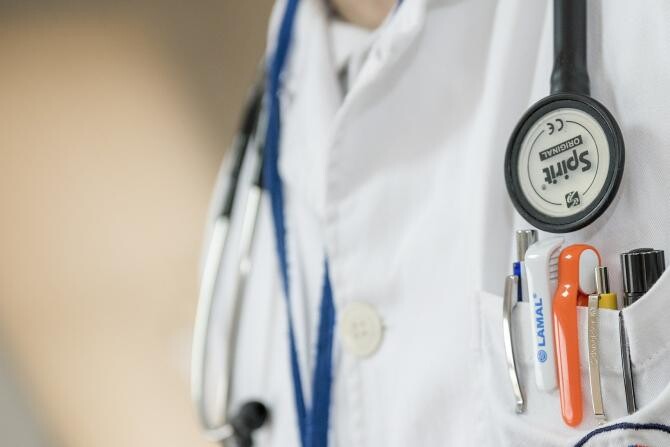 Aproape 200 de cadre medicale, suspendate din funcții / Foto: Pixabay