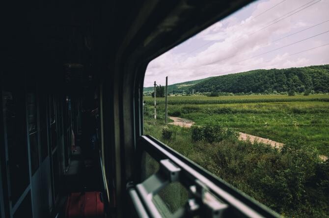 Pexels / Un tren a plecat FĂRĂ pasagerii care îl așteptau în gară