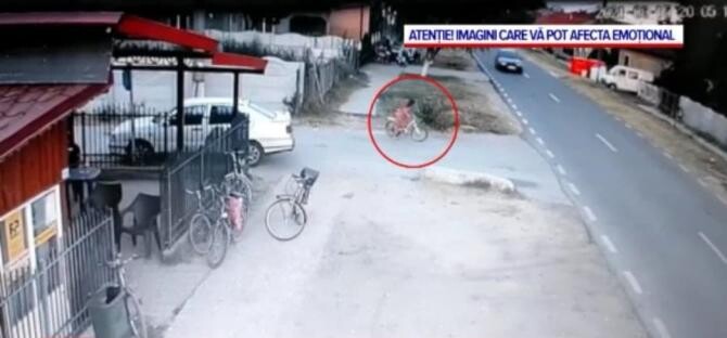 O fetiţă de 7 ani din Dolj a murit după ce a fost lovită de o mașină / Foto: Captură video PRO TV