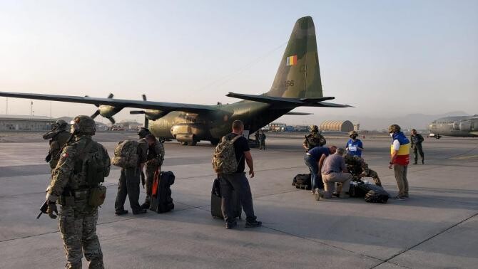 ATAC cu bombă pe aeroportul din Kabul / Foto cu caracter ilustrativ: Facebook Forțele Aeriene Române