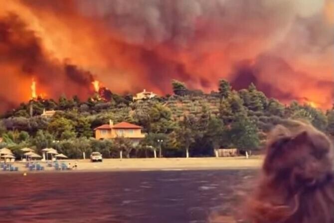 Grecia, devastată de fenomene extreme. MAE atenționează cetățenii români cu privire la riscuri  /  Captură VIDEO Facebook Greek Reporter